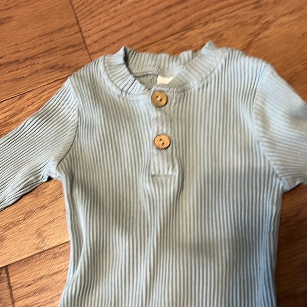 12-18 months gray/blue baby girl outfit - Picture 3 of 5
